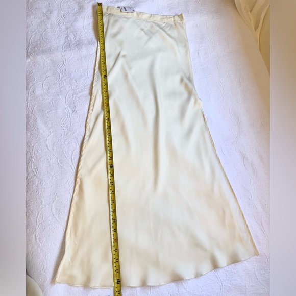 Free People Intimately Ivory Maxi Slip Skirt NWT size Small - Picture 5 of 9